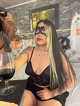ManuelaVeeleezの配信中の画面