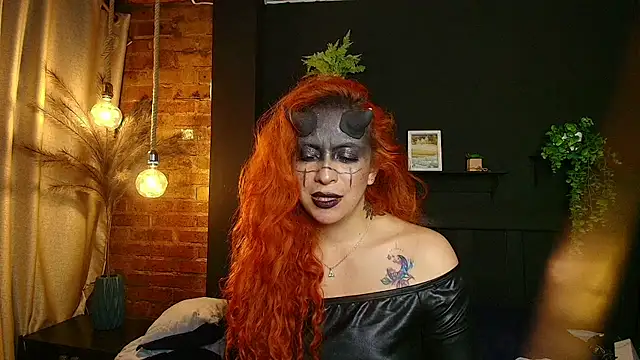 sahra_taylor_の配信中の画面
