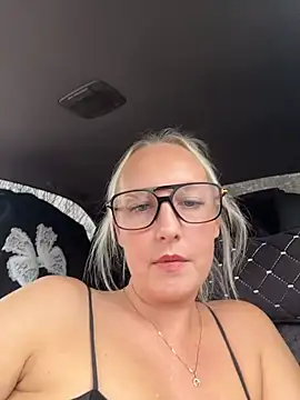 merlindave (F young) - Finger pussy/naked 😋😋✌️🥵