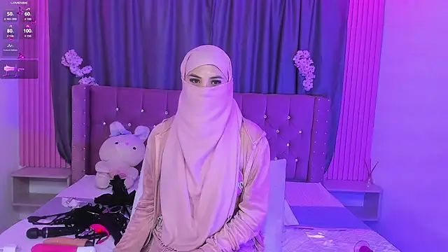 nayla-mouna (F young) - Blow job+spit dildo 😋😋
