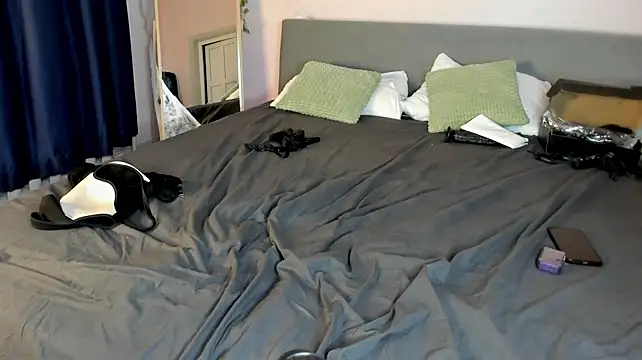 Valerie_Foxy