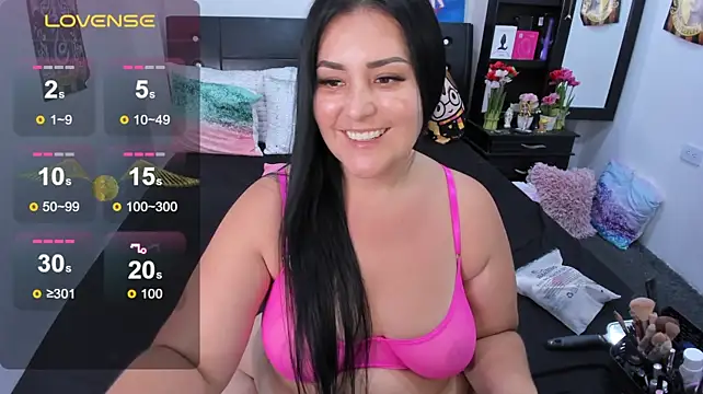 lilylunapotter live cam on Stripchat