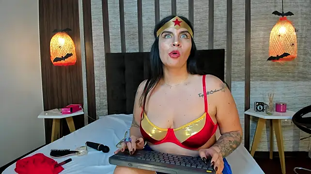 Hannah_Cross