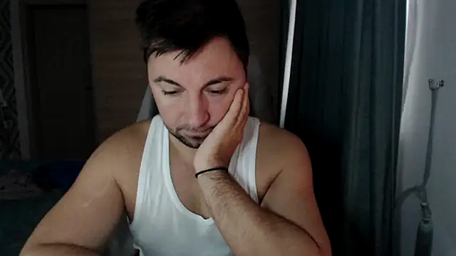 HankMalone live cam on Stripchat