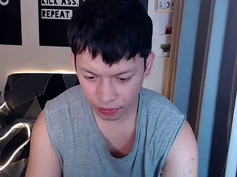 _Froyyy live cam on Stripchat