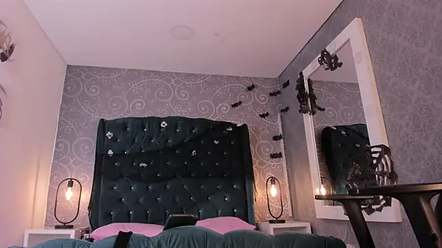 JulietaLP live cam on Stripchat