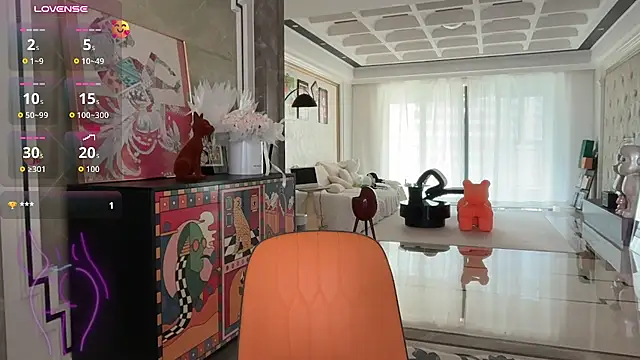 guigigif live cam on Stripchat
