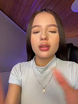 Sofia18_pinkk live cam