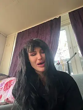 Kamila151 live cam