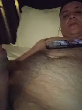 Joseandres0489 live cam on Stripchat