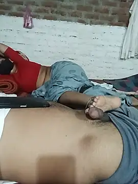 Indiansexycouple2 live cam on Stripchat