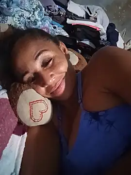 MoanaCaspier live cam on Stripchat
