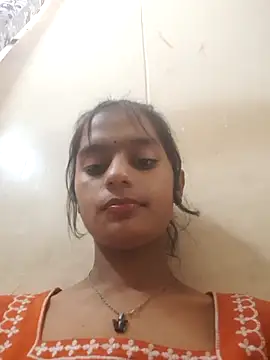 cutie_neelu live cam on Stripchat