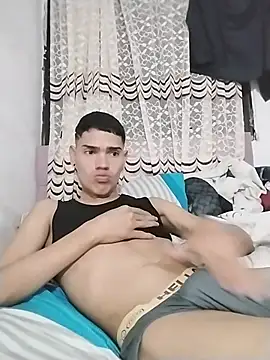 princce_joe22cm live cam on Stripchat