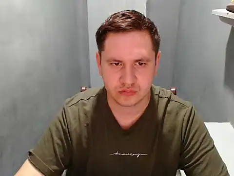 Lucas_Cross live cam on Stripchat