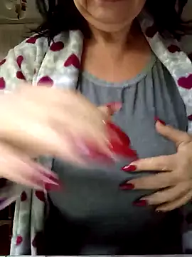 dolcissimaeffe live cam on Stripchat