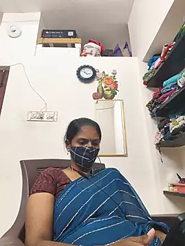 Tamil_Yalini12 live cam on Stripchat