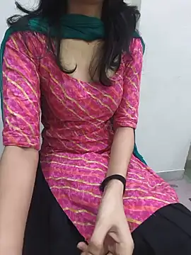 zoya_baby_ live cam on Stripchat