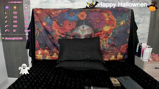 Bellahmilf live cam on Stripchat
