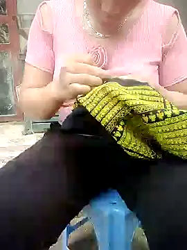 Live solo webcam of Dia_mina