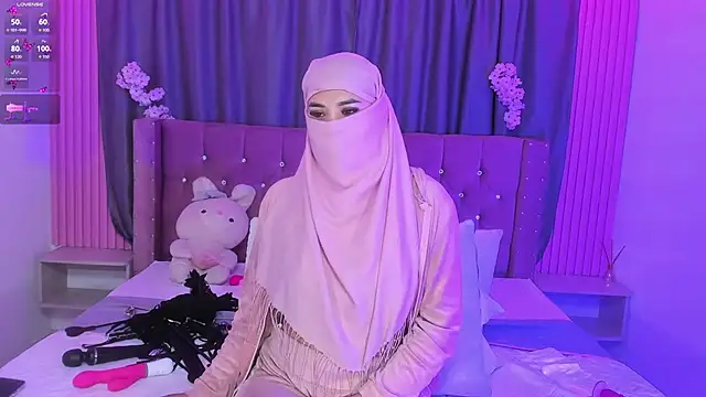 nayla-mouna (F young) - Doggy style and slap ass 😋
