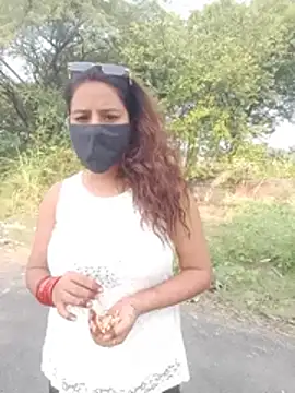 hot-punjabi-couple live cam on Stripchat