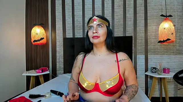 Hannah_Cross