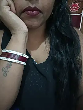 _Your_Ritu__ live cam on Stripchat