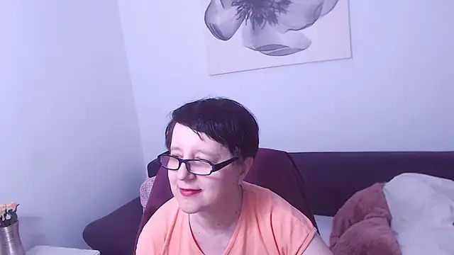 ChristaRose live cam on Stripchat