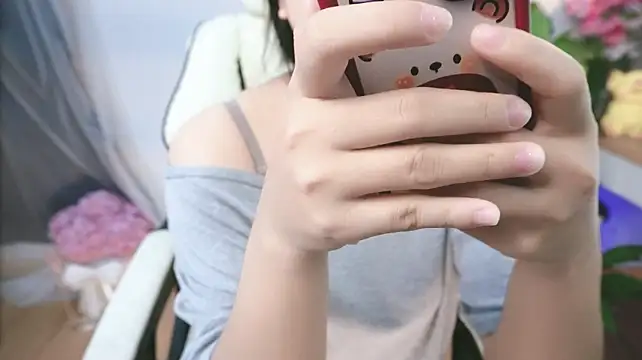 Dong_Jie live cam on Stripchat