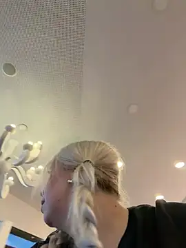 Monageil live cam