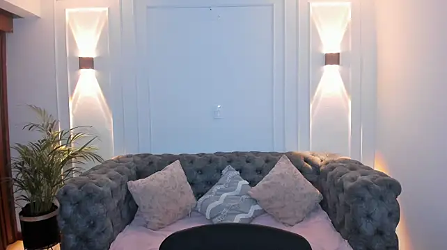auravg live cam on Stripchat