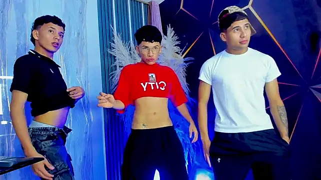 male_diamonds19 live cam on StripChat