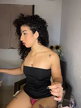 Miily_0 live cam on Stripchat