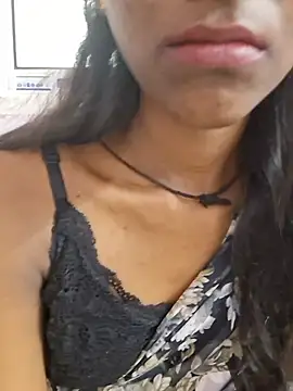 sexy___hotty live cam on Stripchat