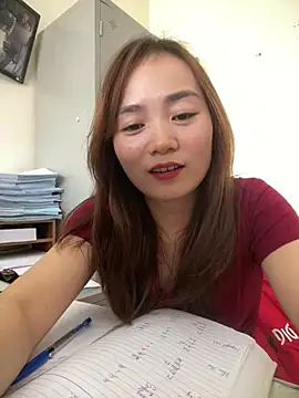 Lily_3324 live cam on Stripchat