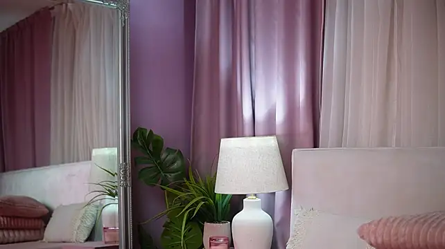 AmeliaBarbie live cam on Stripchat