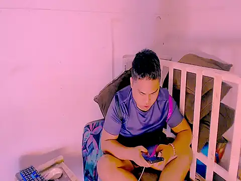 hardking_69 (M young) - cum at goal (help me my daly goal)