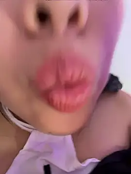 MarielQueenxの配信中の画面
