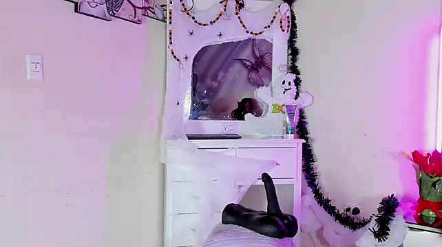 anisha_zambrano的直播畫面