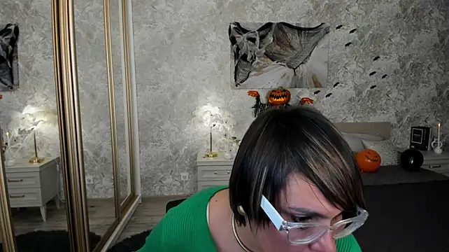 MayaNoire live now