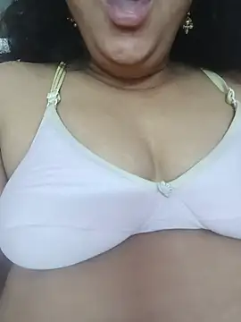 Teluguboobs___님의 방송 화면
