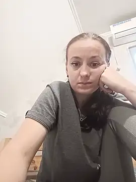 Angela_Zaykaの配信中の画面