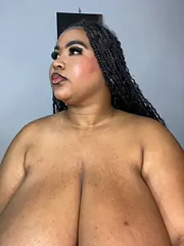AinaraJimenez live cam on Stripchat