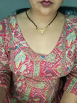 Miss_retika live now