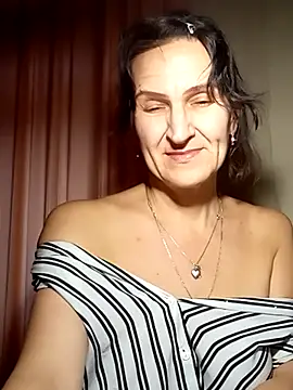 Alene_Lorrie live cam on Stripchat