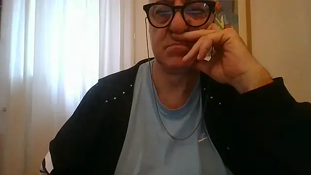 ANONIMO7735 live cam on Stripchat