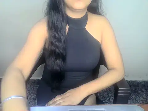 Zara_Queen0