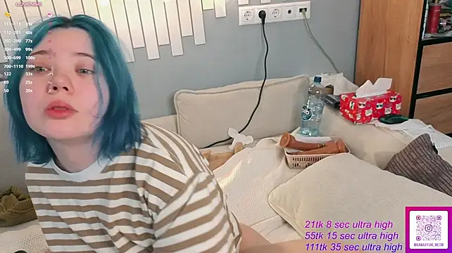 __KawaiiYuki__ live cam on Stripchat