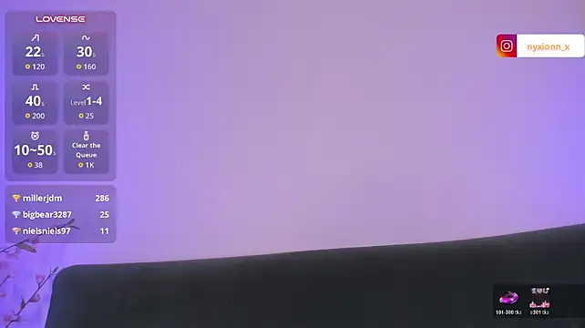 artemis_nyx live cam on Stripchat